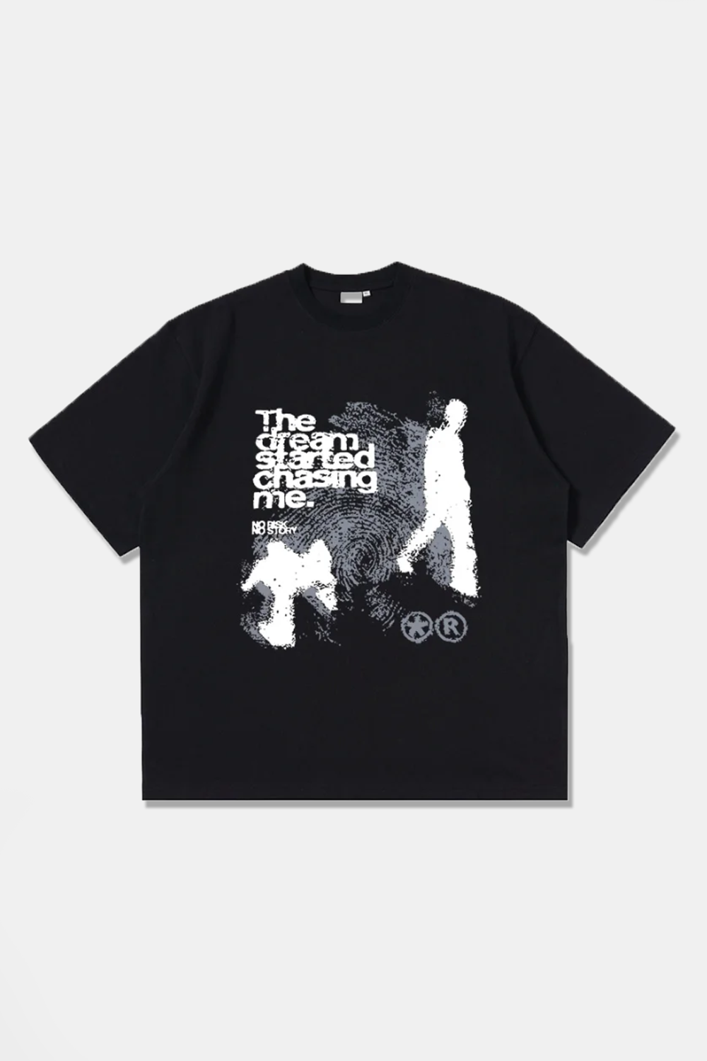 "CHASING DREAMS" GRAPHIC T-SHIRT