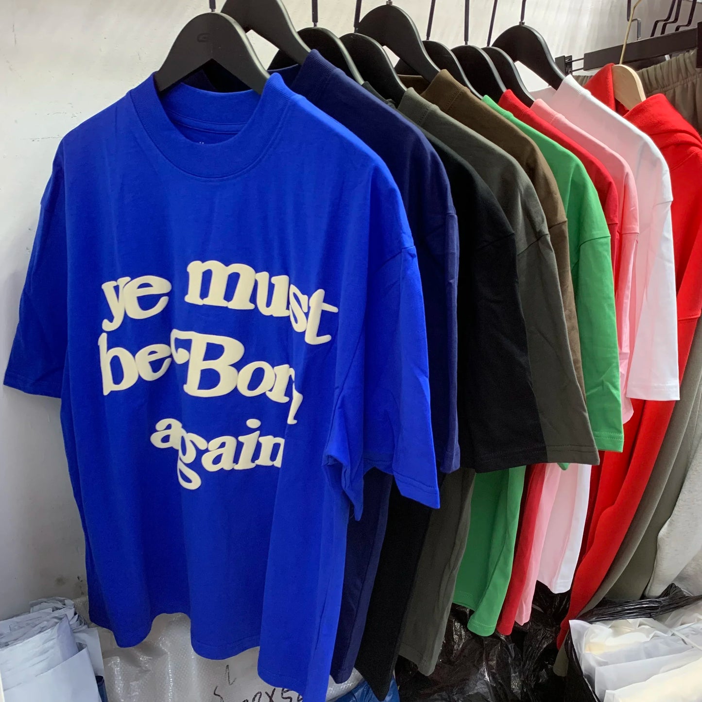 "YE" GRAPHIC PUFF T-SHIRT