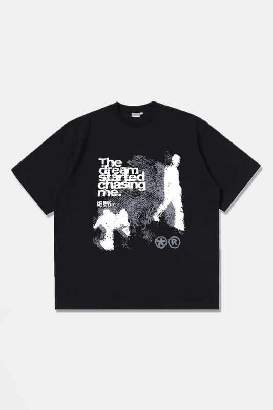 "CHASING DREAMS" GRAPHIC T-SHIRT