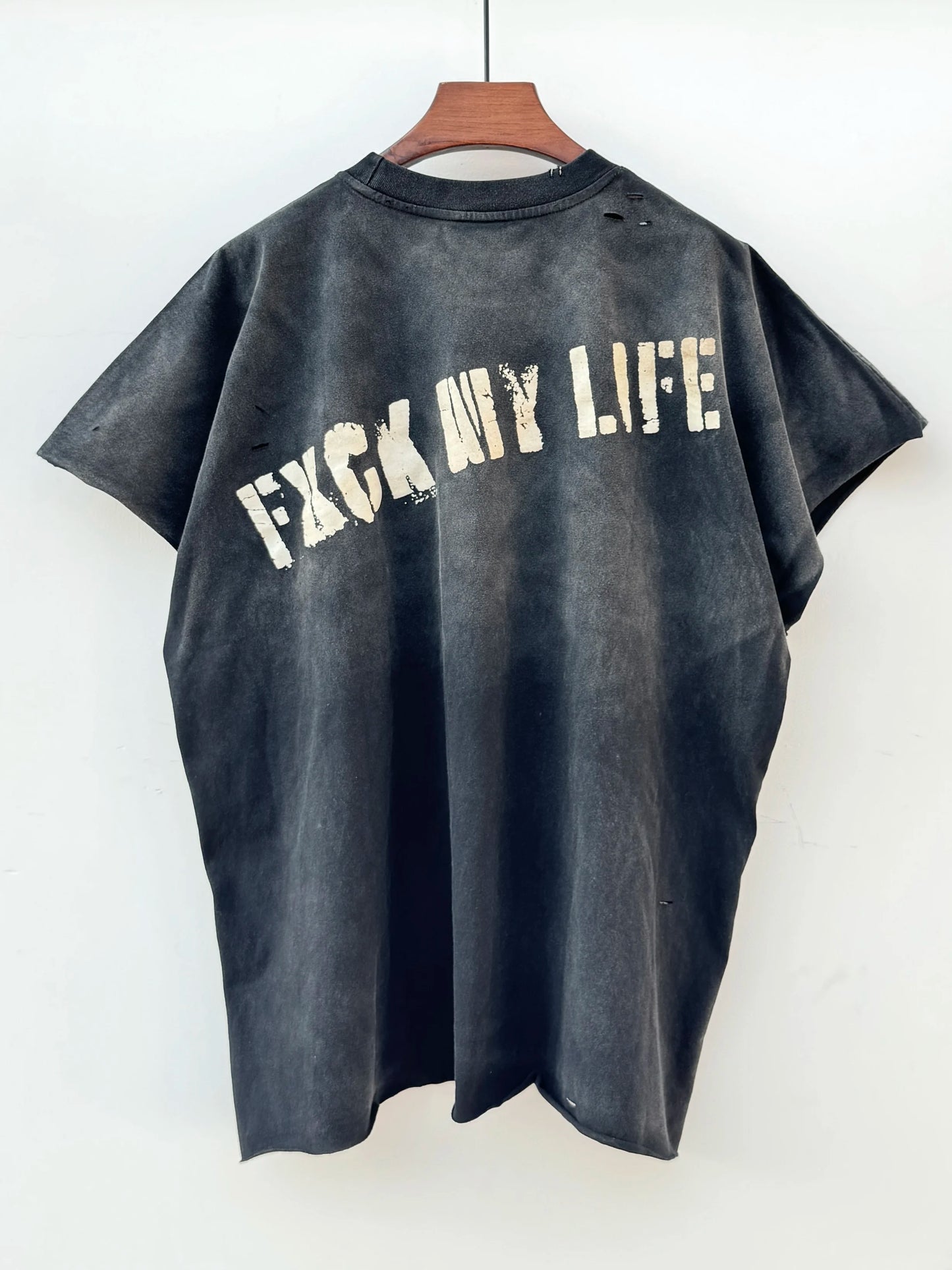"DESIRE" GRAPHIC T-SHIRT